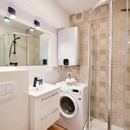 Апартаменты Citystay Pomorska Studio Apartament