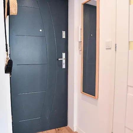 Апартаменты Citystay Pomorska Studio Apartament Гдыня